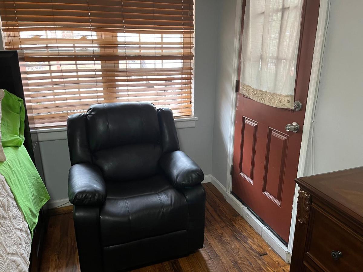 A Deluxe Room New York Exterior photo